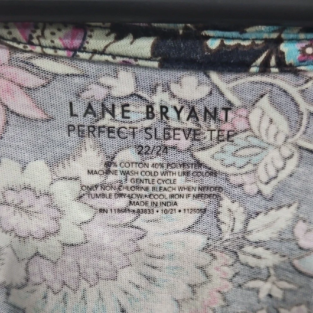 Lane Bryant Black Floral Short Sleeve‎ Top Size 22/24